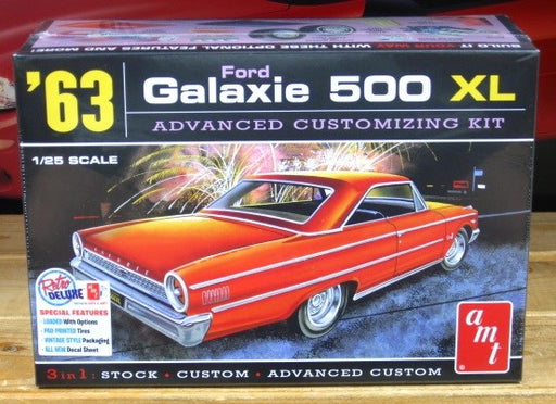 AMT 1186 1/25 Ford Galaxie 1963 (8324789469421)