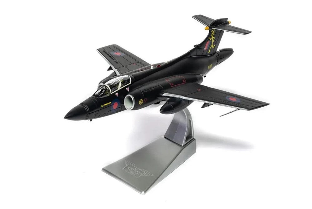 Corgi AA34114 1/72 Buccaneer S2B: RAF (8346752745709)