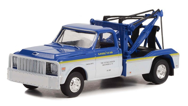 Greenlight GL-46100-B 1972 Chevrolet C-30 Dually Wrecker