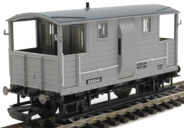 xHornby R6915 BR 24T Diag. Goods Brake Van (7650701279469)