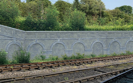 Hornby R7389 Low Level Arched Retaining Walls x2 (Engineers Blue Brick) - Hobby City NZ (8195285680365)