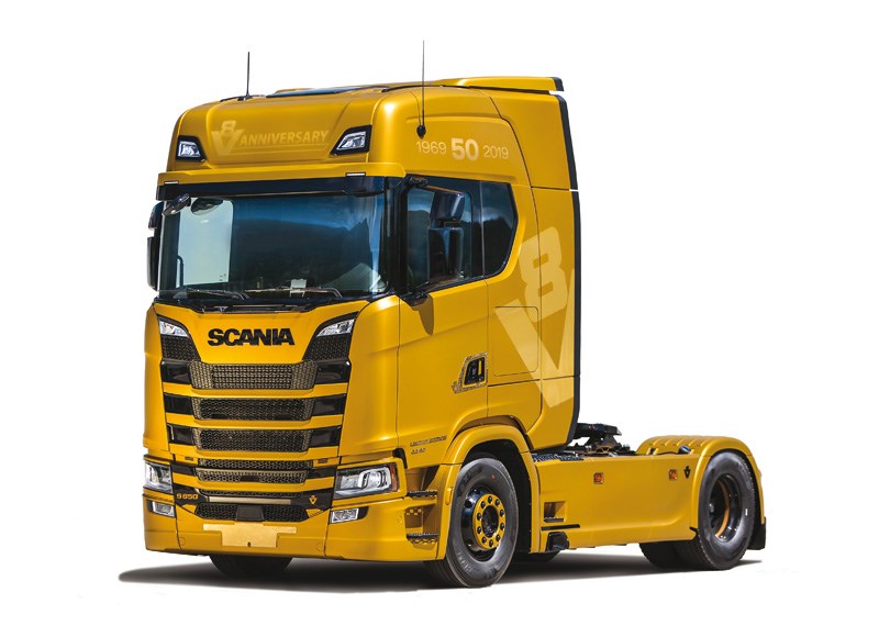 Italeri 3927 1/24 SCANIA S730 HIGHLINE 4X2 (8756628586733)