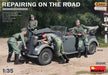 MiniArt 35295 1/35 REPAIRING THE ROAD (7759535636717)