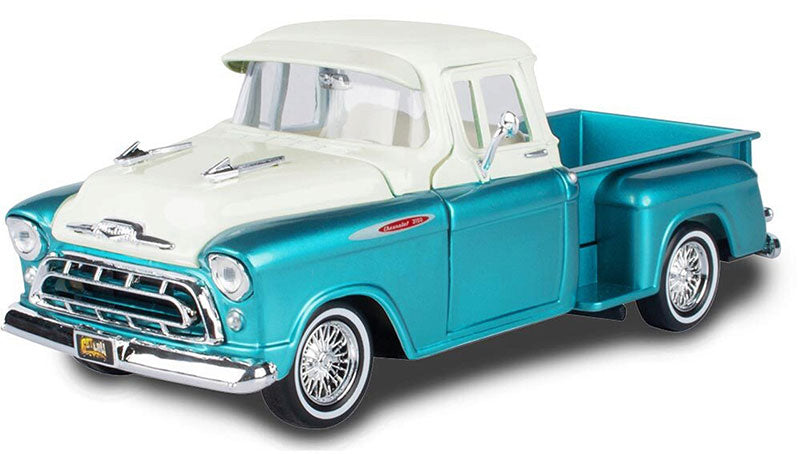 Motormax MX-79032 1/24 1957 Chevrolet 3100 Stepside