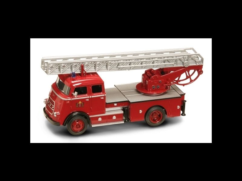 Road Signature RS-43016 1/43 1962 DAF A 1600 Fire Engine (8868003283181)