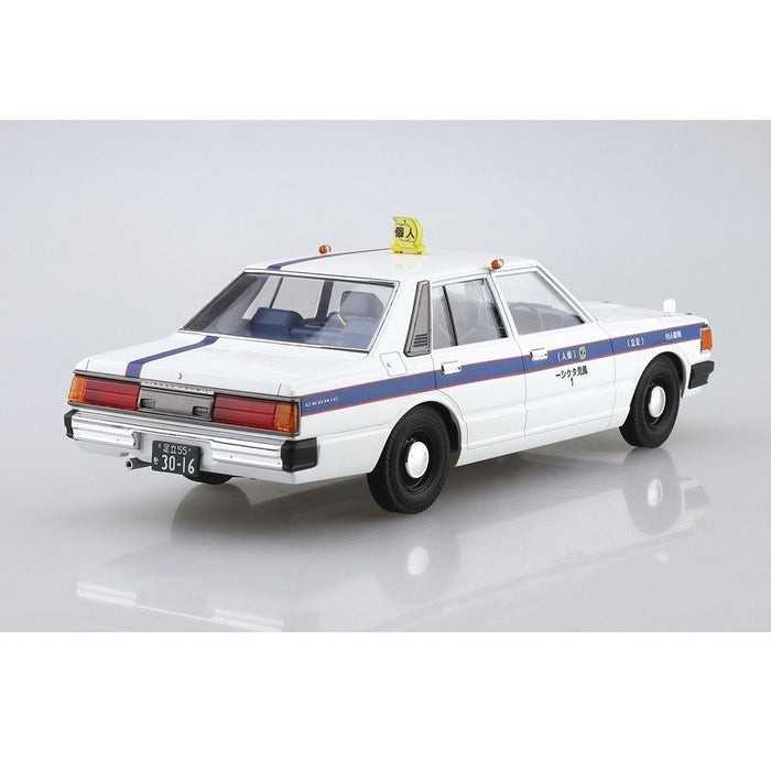 Aoshima 1/24 430 CEDRIC SEDAN PRIVATE TAXI (8191636504813)