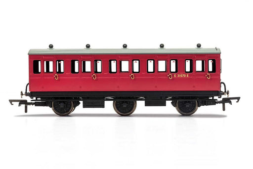 Hornby R40078 BR 6WheelCoach 3rd Cl. E31070 (7825139564781)