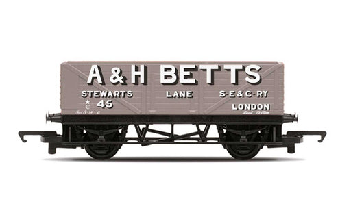 Hornby R60049 PO A & H Betts Plank Wagon - Hobby City NZ